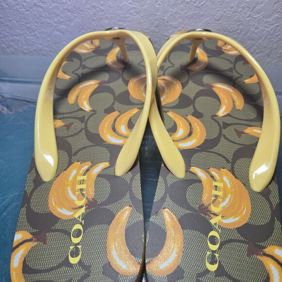 Coach Banana Print Flip Flops Yellow Signature Logo Sandals New Without Box - Picture 3 of 4